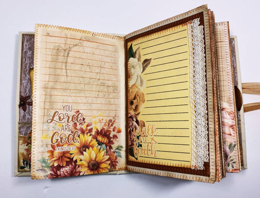Carol Farney's Autumn Themed Junk Journal